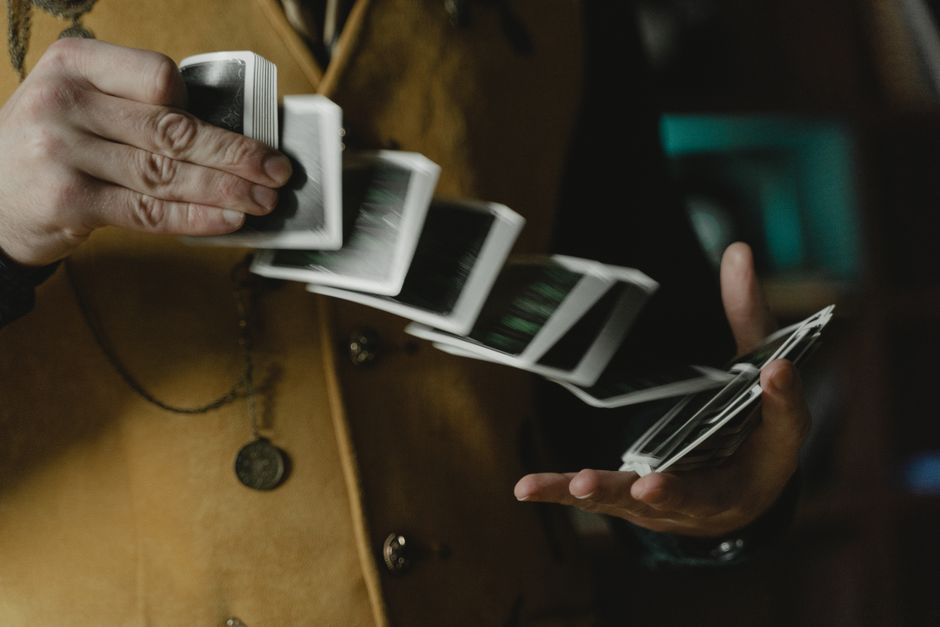 Learn A Card Trick for travelers avoiding crowds — travel · Things to Do