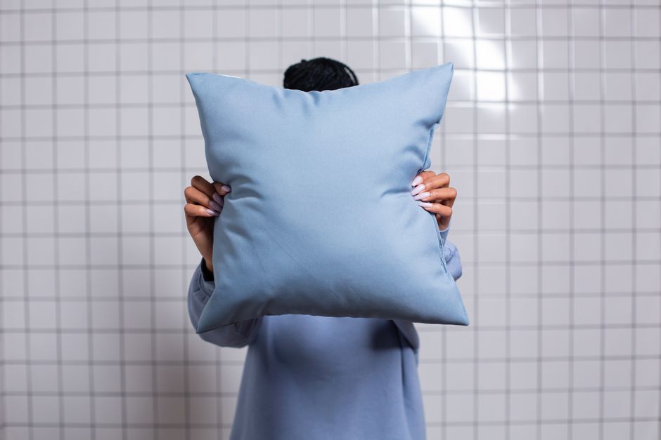 Pillow Cover with a simple stencil — diy-creativity · Sewing