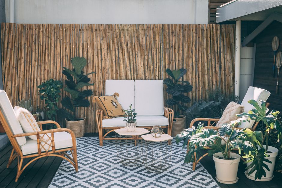 Patio Rug with one sculptural accent — home · Garden & Outdoor