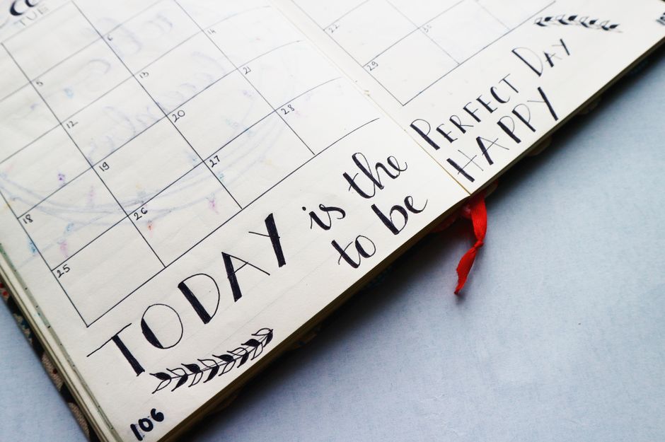 Habit Tracker with a watercolor layer — diy-creativity · Journaling