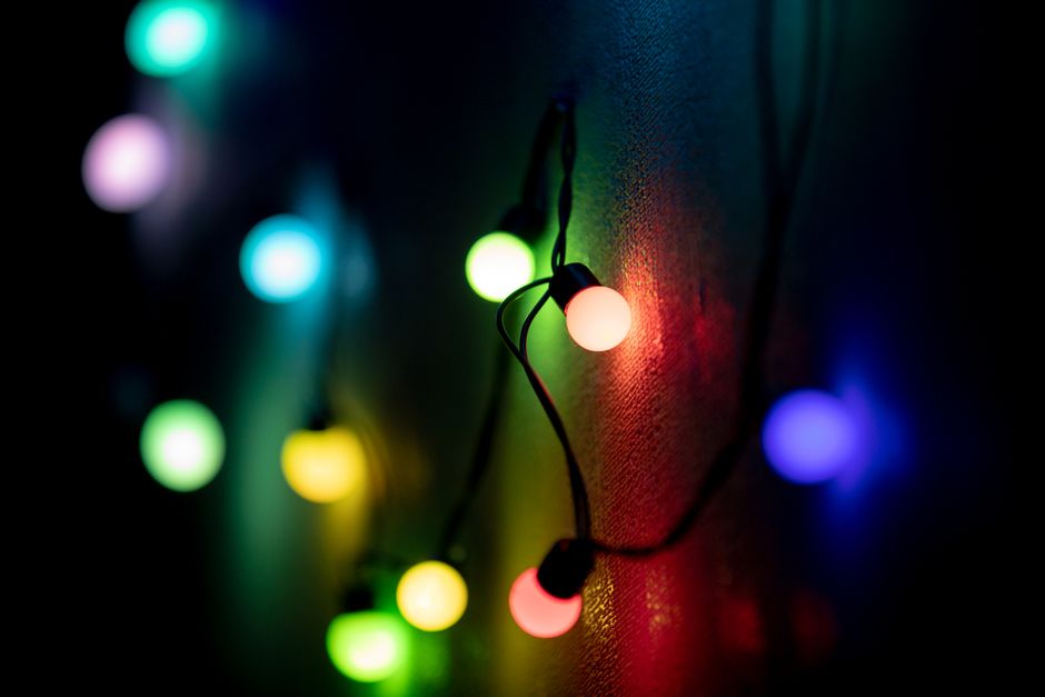 25 String-Light Corner ideas