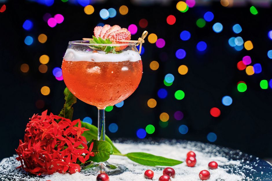 Craft-And-Cocktail Evening around a retro theme — entertainment · Party Ideas