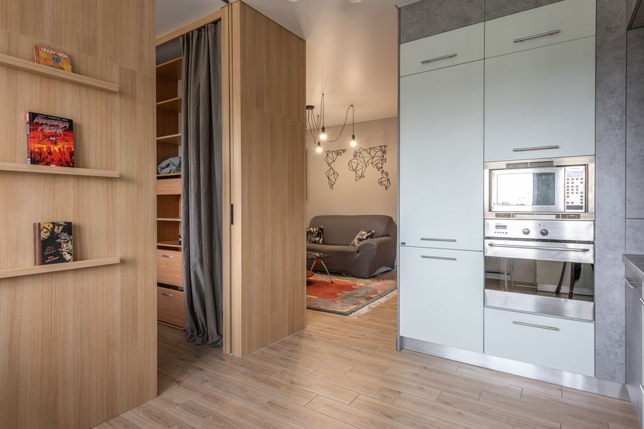 Sliding Storage for hidden cable control — home · Home Hacks