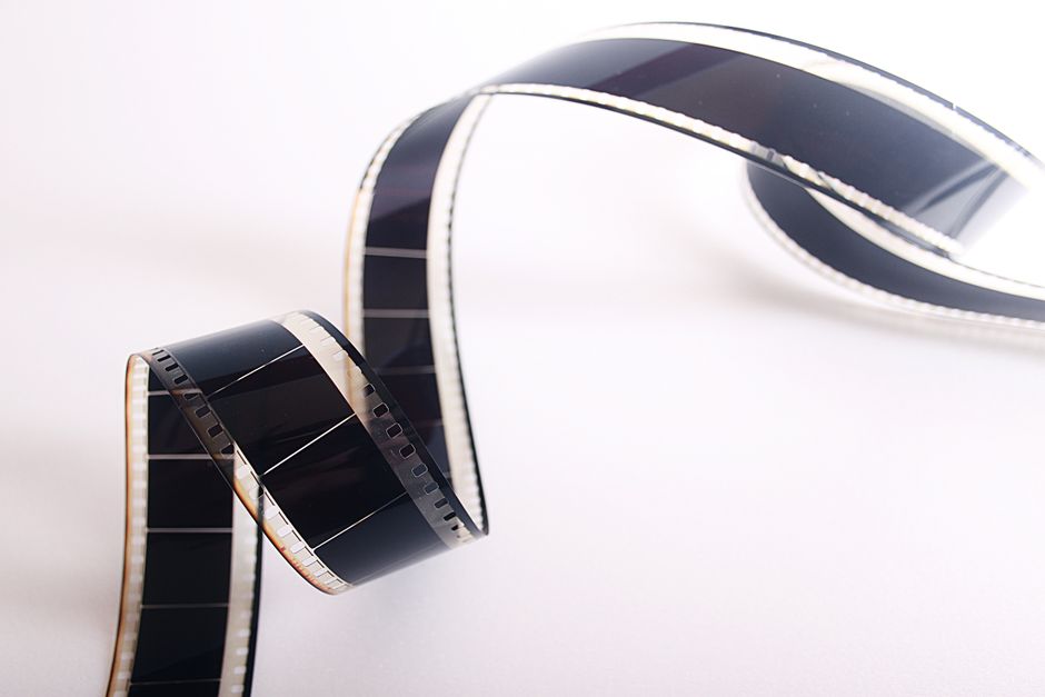 Short-Film Sampler around a living-room setup — entertainment · Movie Nights