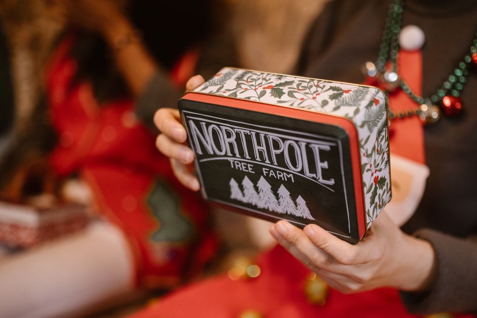 Holiday Trivia Night with a storytelling round — entertainment · Trivia