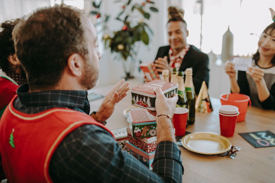 Holiday Trivia Night with a memory-making finale — entertainment · Trivia