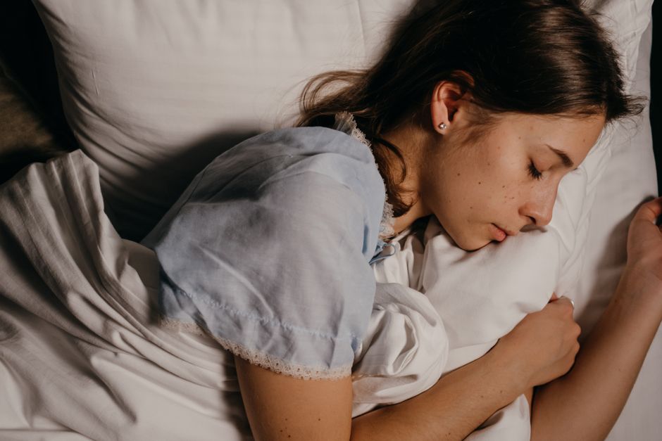 Sleep Consistency Plan with a sunlight habit — wellness · Healthy Lifestyle