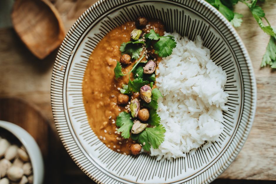 Chickpea Curry with fresh seasonal vegetables — food · Recipes