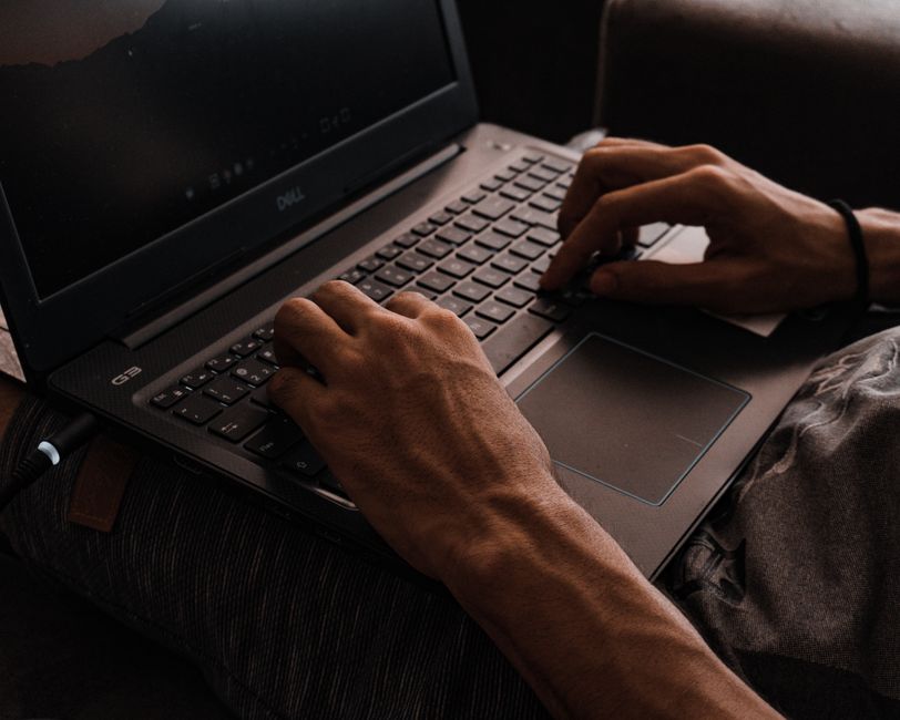 Laptop Battery Care using a shared workspace — smart-life · Technology