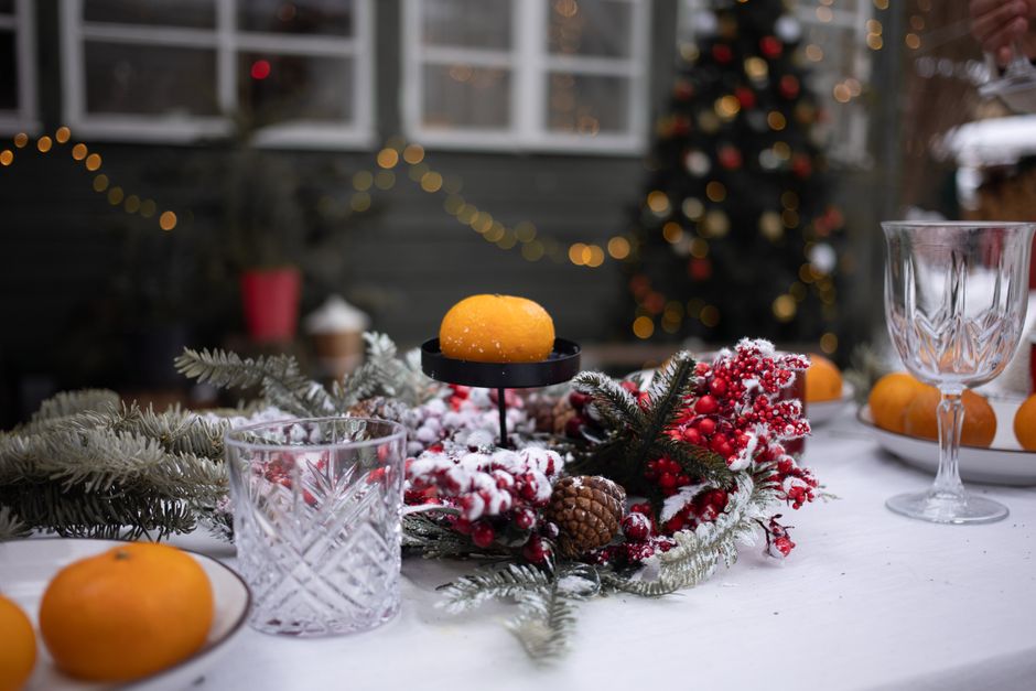 table new year's for a last-minute host — celebrations · New Year's