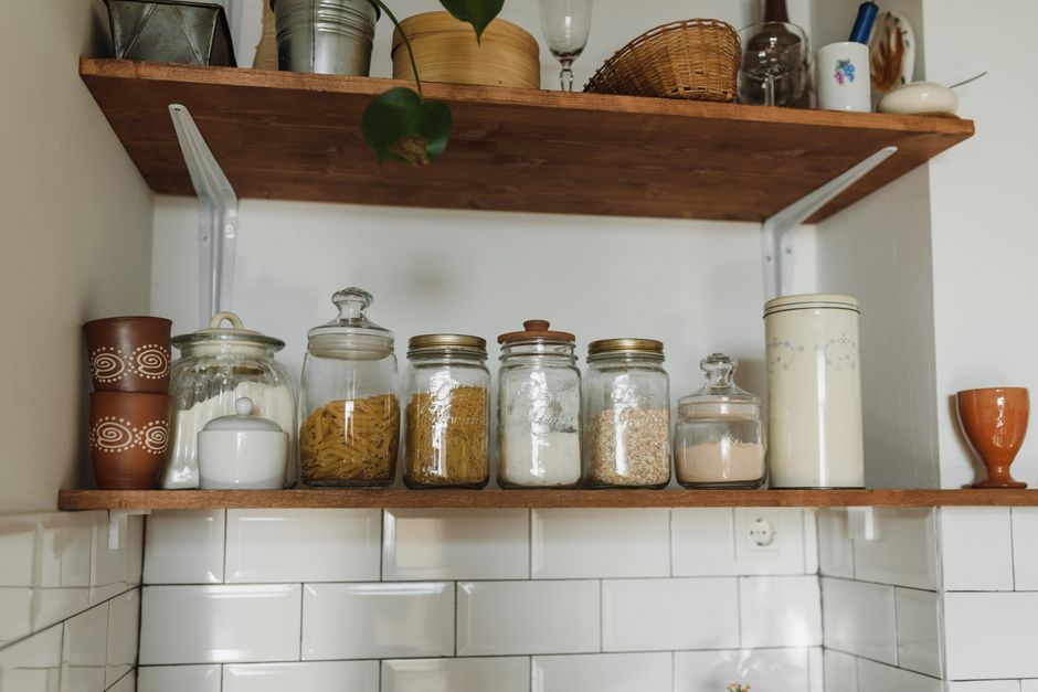 Tension-Rod Shelf for a rental kitchen — home · Home Hacks