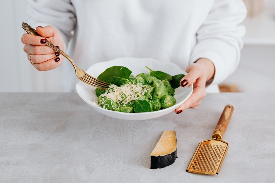 Spinach Ricotta Shells with fresh seasonal vegetables — food · Recipes