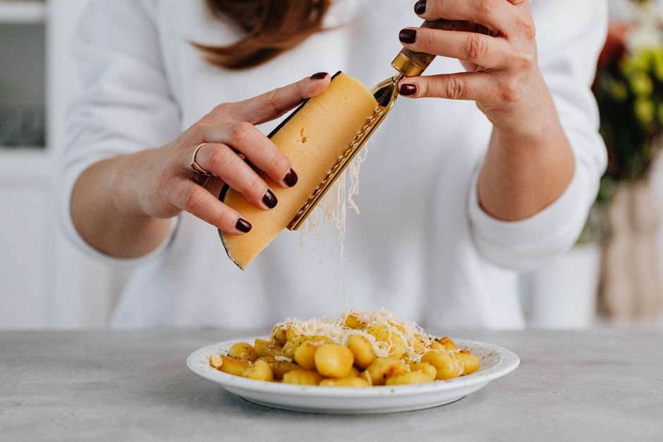 Garlic Parmesan Gnocchi with a one-pot method — food · Dinner Ideas