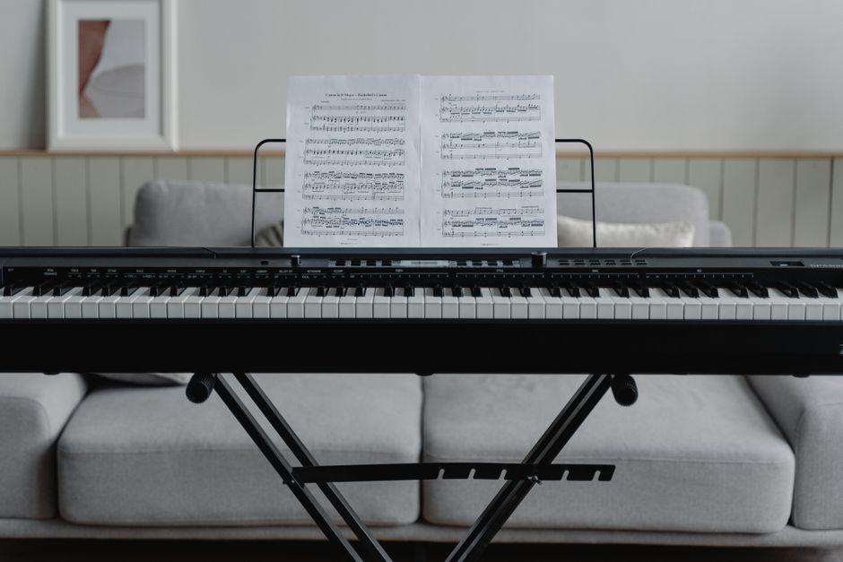 Music Corner with a nostalgic detail — celebrations · Parties