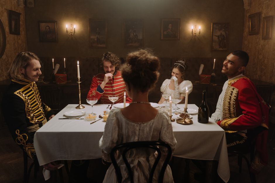 Mystery Dinner for a holiday weekend — entertainment · Party Ideas