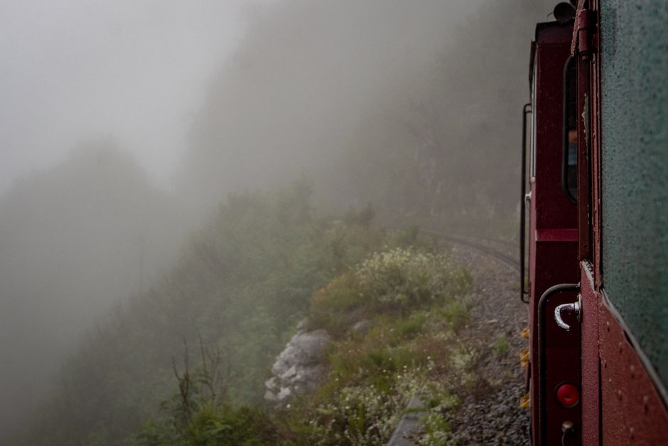Scenic Train Ride for a budget-aware traveler — travel · Couples Travel