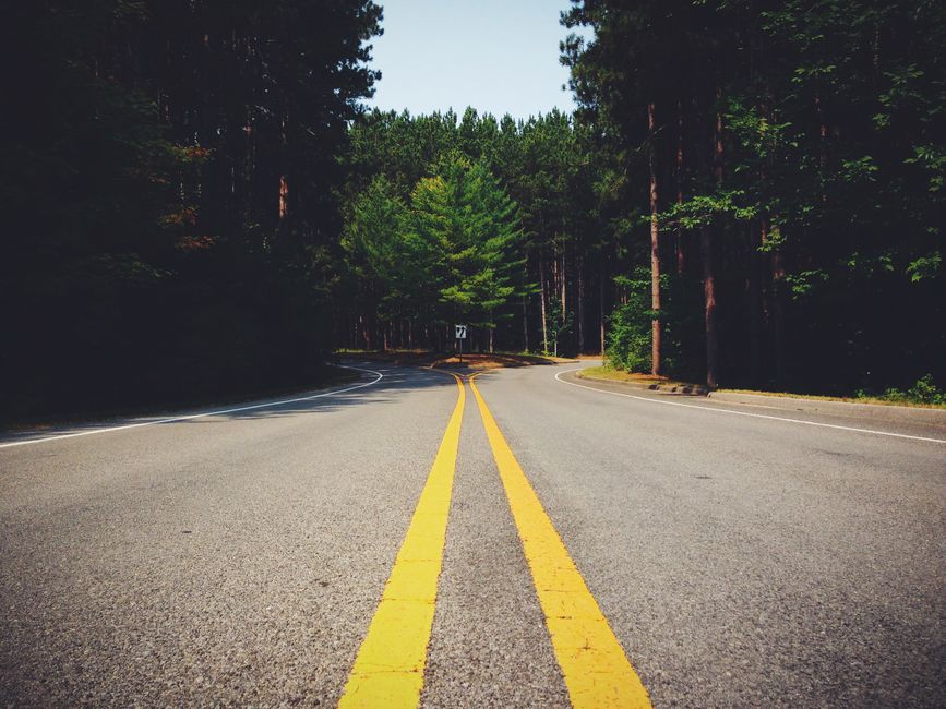Road-Trip Singalong around a music round — entertainment · Music