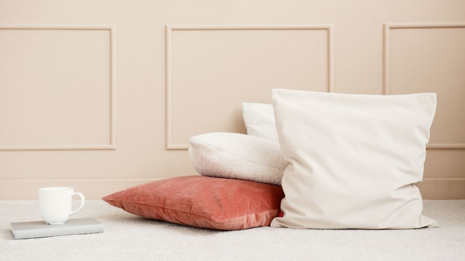 28 Layered Pillows ideas