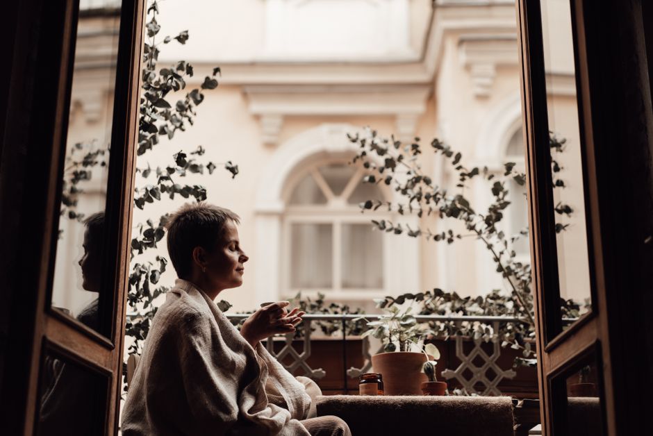 Mindful Doorway Pause during a five-minute pause — wellness · Mindfulness