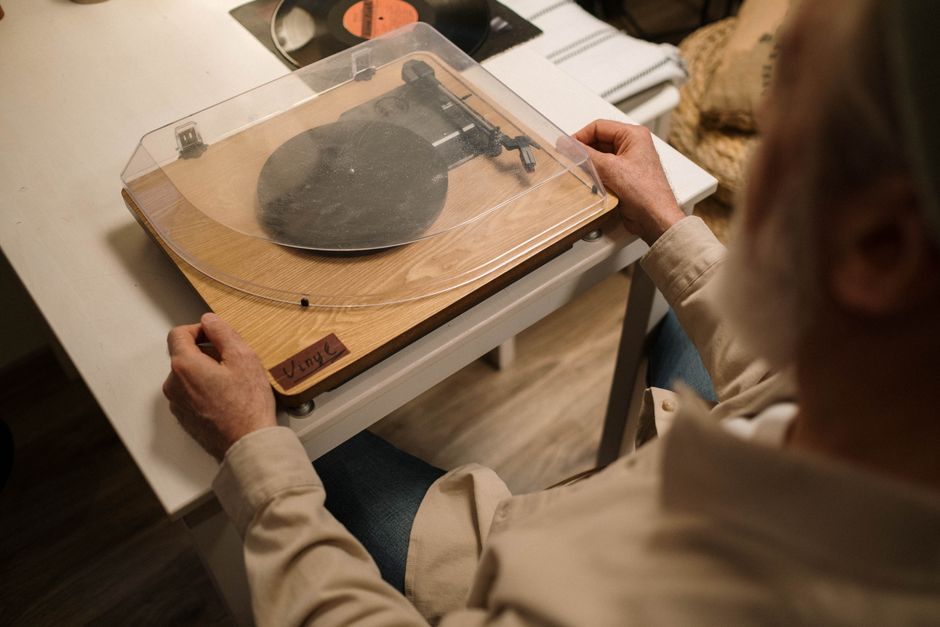 Vinyl Listening Hour for a small apartment — entertainment · Music