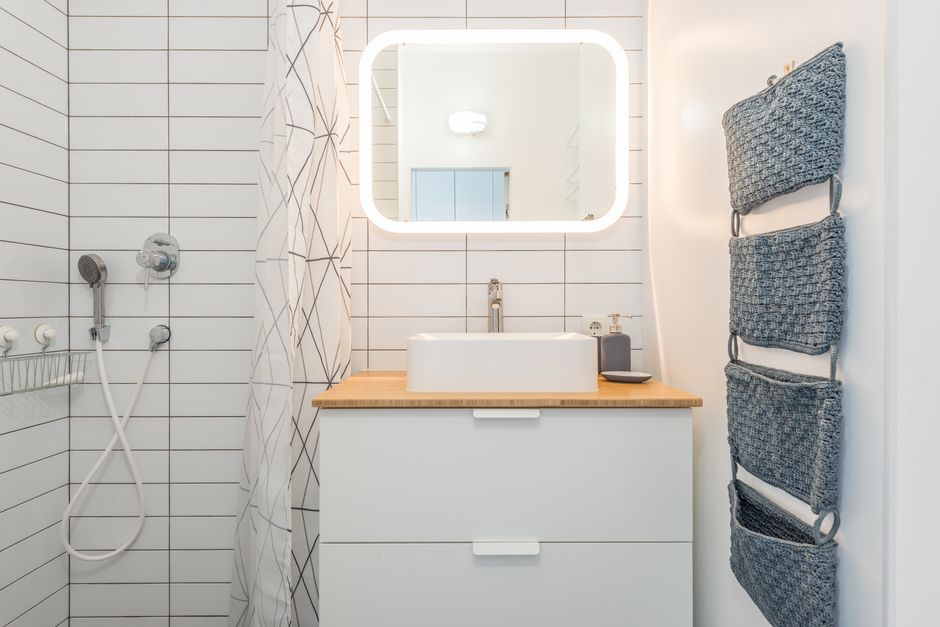 Under-Sink Trick for a home office — home · Home Hacks
