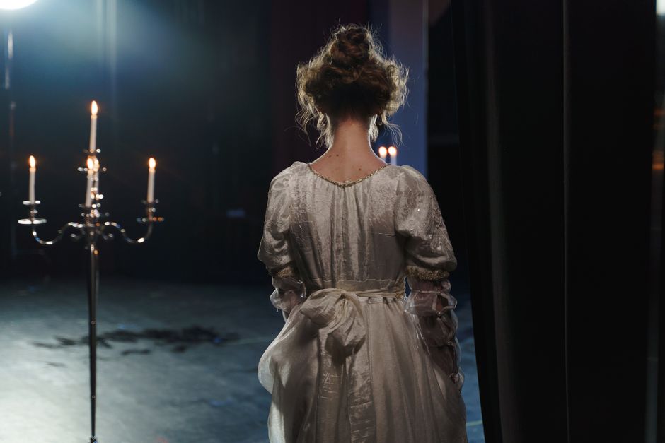 Cozy Period Drama for a no-screen break — entertainment · Movies & TV