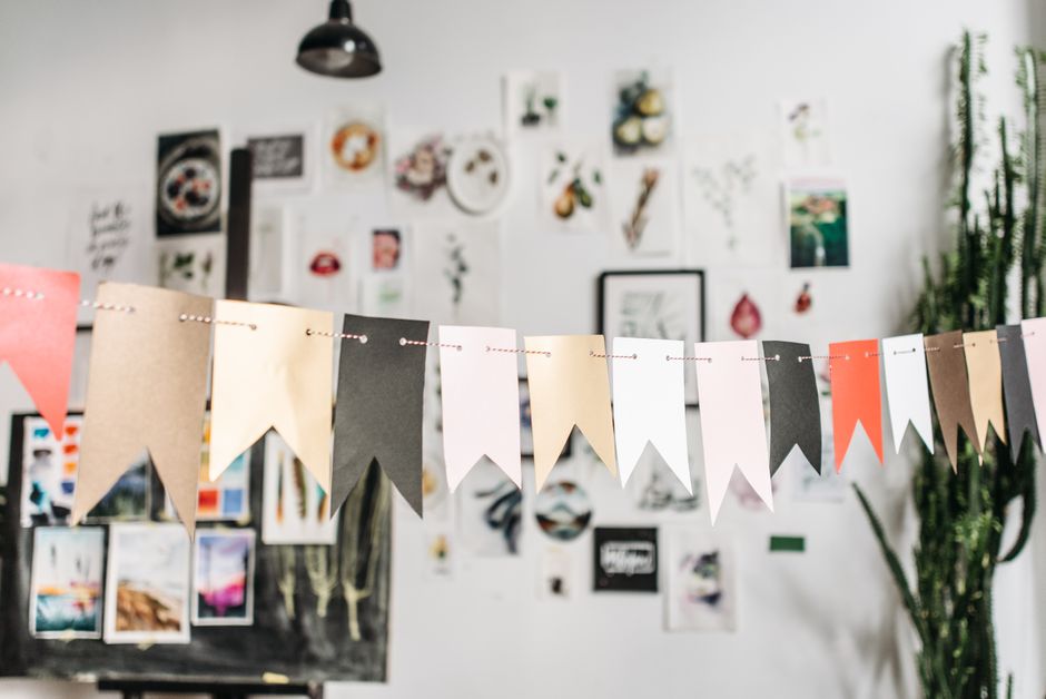 20 Paper Chain Backdrop ideas