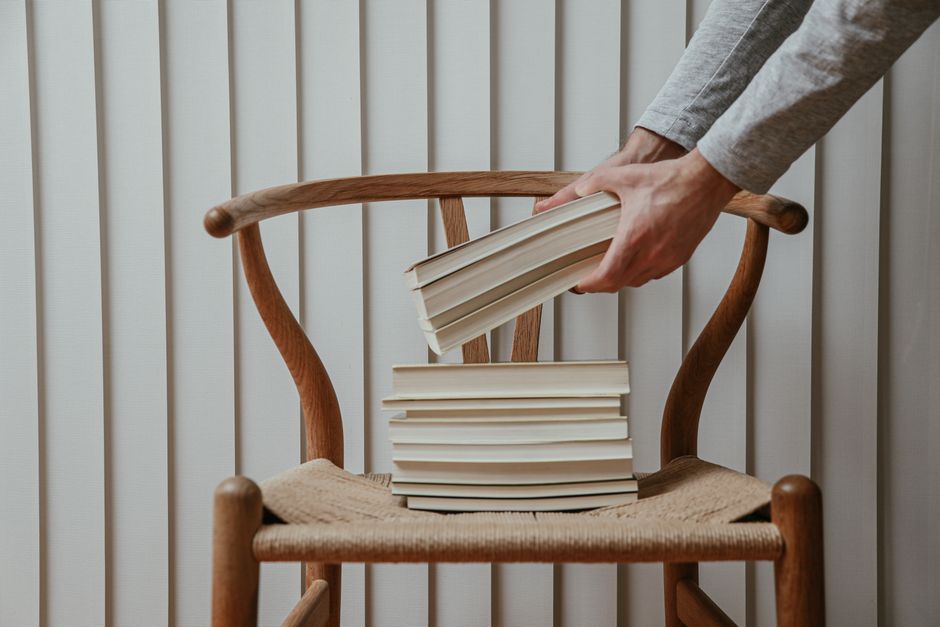 25 Book Stack ideas