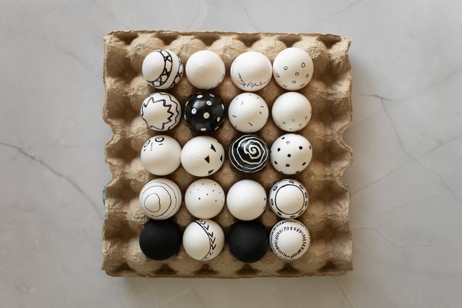 Wax-resist doodle eggs