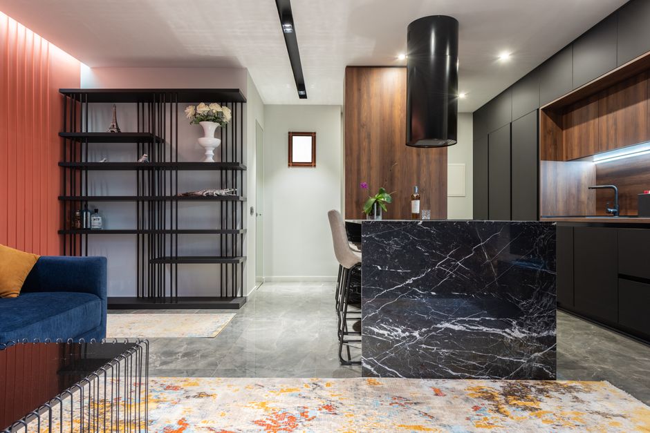 Open Shelving with a space-saving arrangement — home · Kitchens