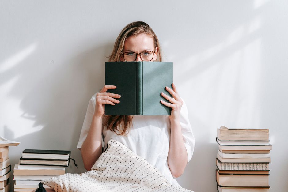 Bookish Brainteaser around a comfort-watch pick — entertainment · Trivia