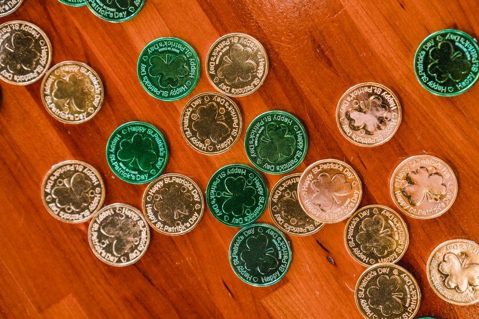 Indoor Treasure Hunt with a surprise reveal — entertainment · Family Fun