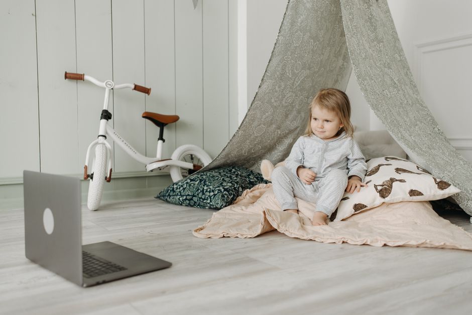 Blanket-Fort Screening around a mini tournament — entertainment · Movie Nights