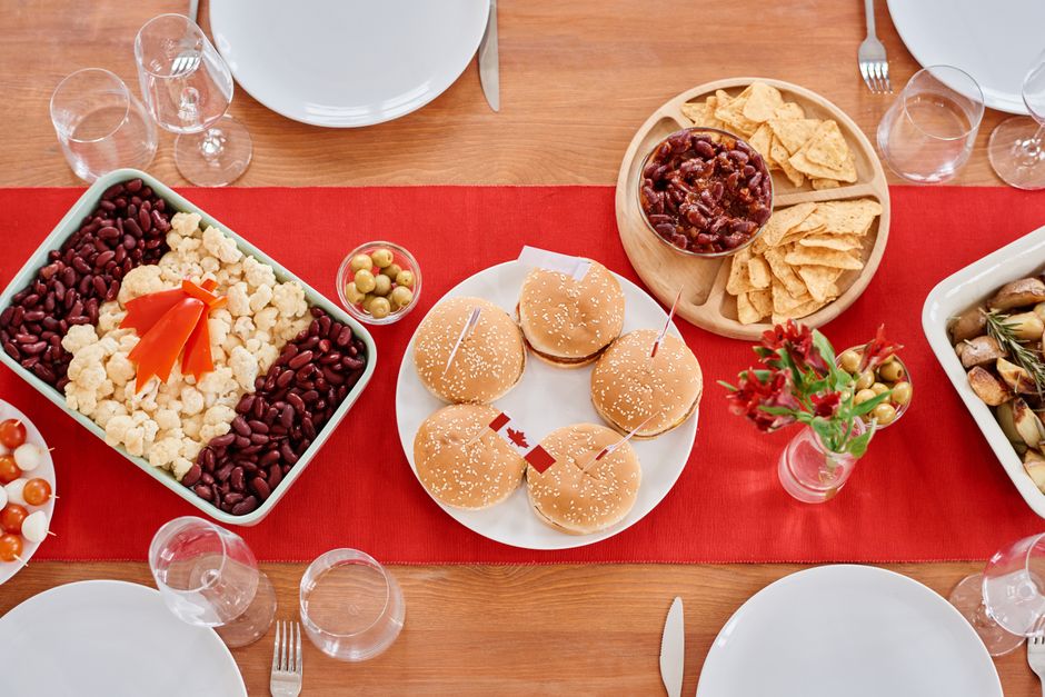 Potluck Lunch for a creative break — lifestyle · Social Life