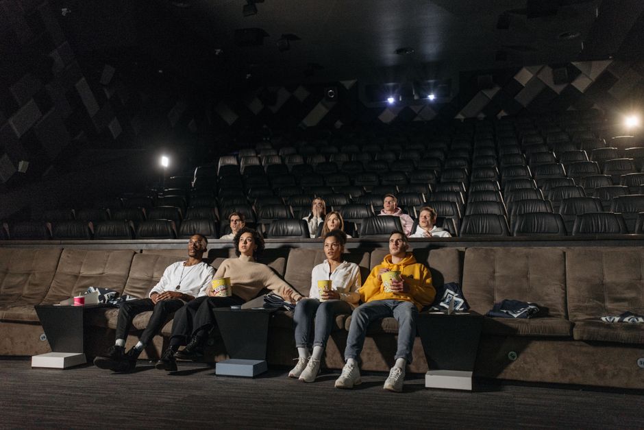 Movie Premiere Night around a homemade prize — entertainment · Party Ideas