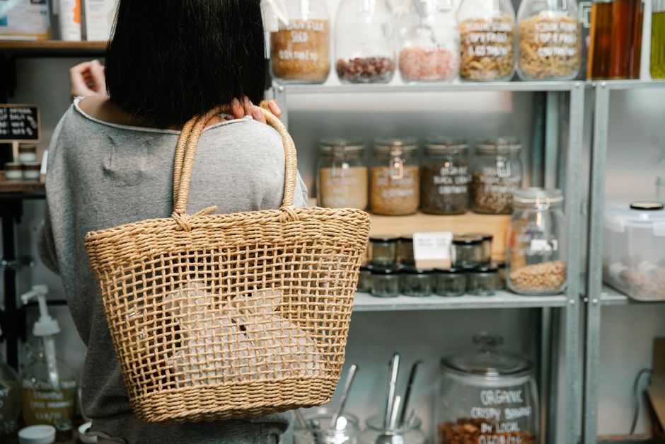 Door-Back Organizer for tiny entryways — home · Home Hacks