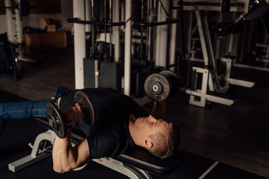 Beginner Strength Set during a morning transition — wellness · Fitness