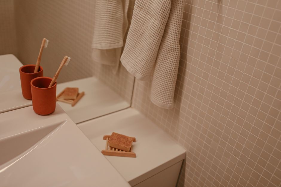 Linen Ladder for a small footprint — home · Bathrooms