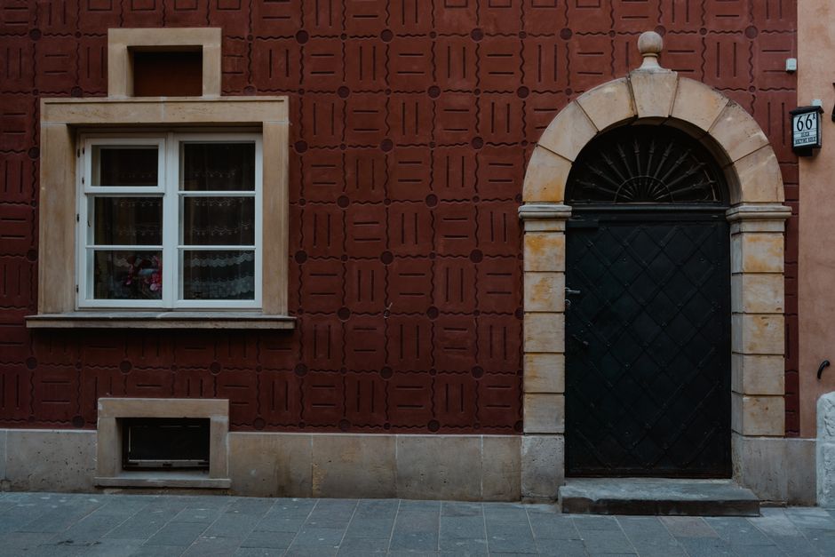 Rainy-Window Frame — doorway geometry learning with a watercolor layer — diy-creativity · Photography