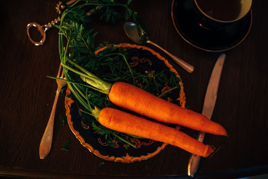 Carrot Hummus Boats for a party grazing tray — food · Snacks