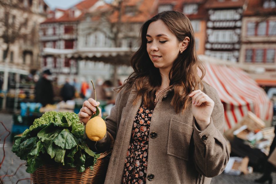 Browse A Local Market for an early-morning start — travel · Things to Do