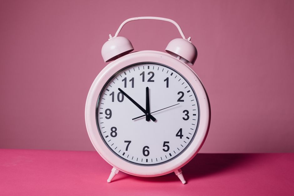 Consistent Wake Time for a calmer bedroom — wellness · Sleep