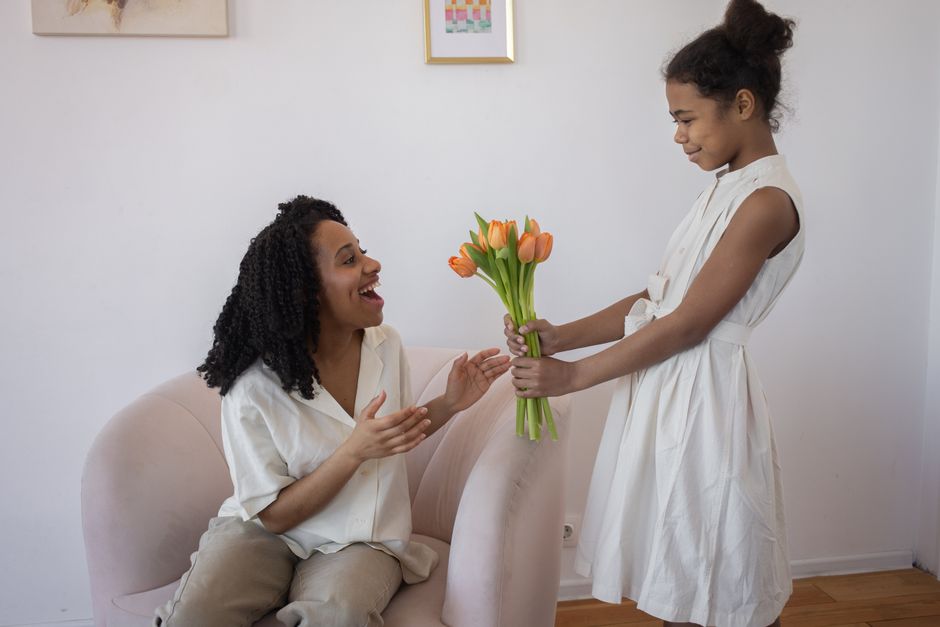 Compliment Ritual for a memorable catch-up — lifestyle · Relationships