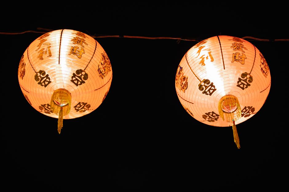 Paper Lantern for mobile thoughtful gifting 2 — diy-creativity · Paper Crafts
