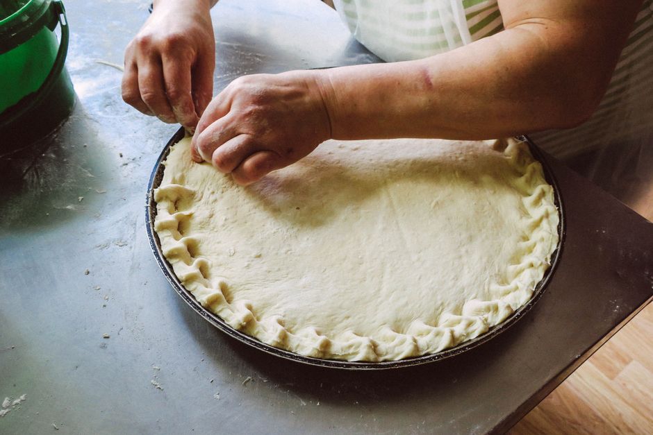 Small-Town Pie Shop with a practical parking plan — travel · Road Trips