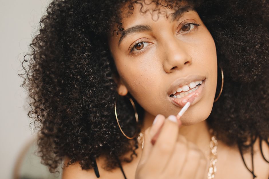 Glossy Lip Routine for a confidence boost — lifestyle · Beauty