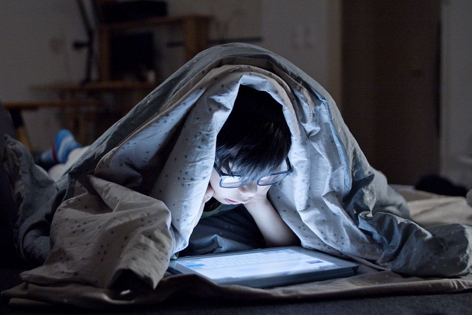 Blanket-Fort Screening for mixed ages — entertainment · Movie Nights