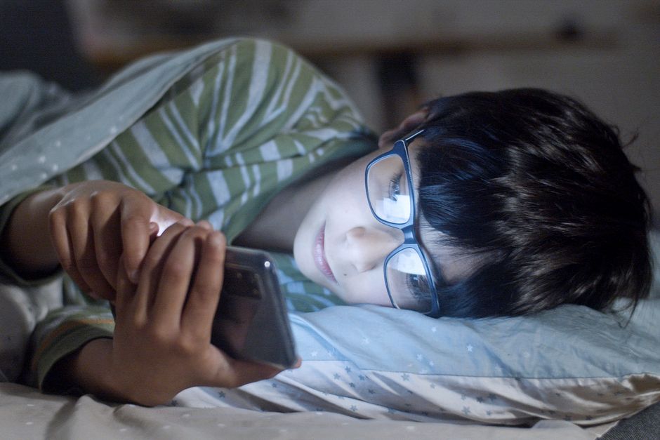 sleep-friendly walking & outdoor habits with a screen-free ritual — wellness · Walking & Outdoor