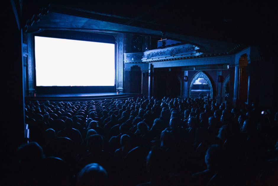 Movie Premiere Night with a one-hour limit — entertainment · Party Ideas