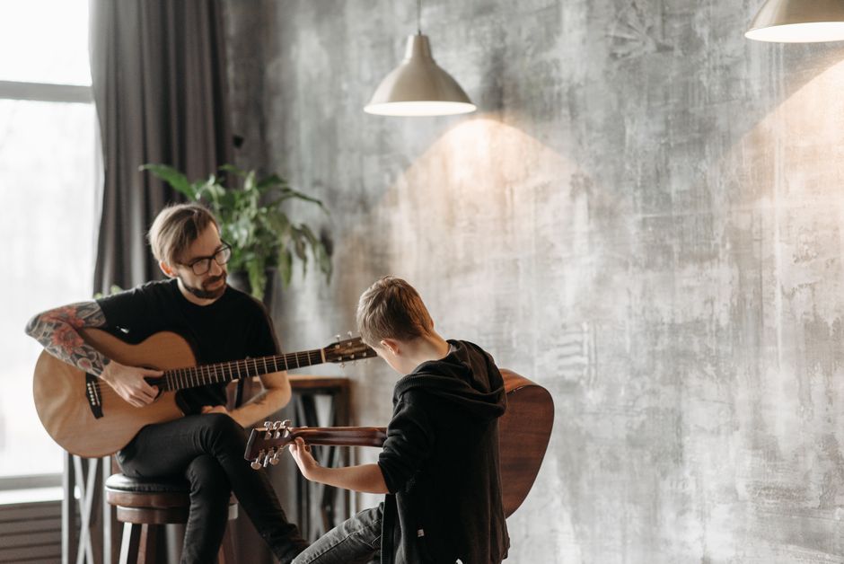 Beginner Guitar with a small budget — lifestyle · Hobbies